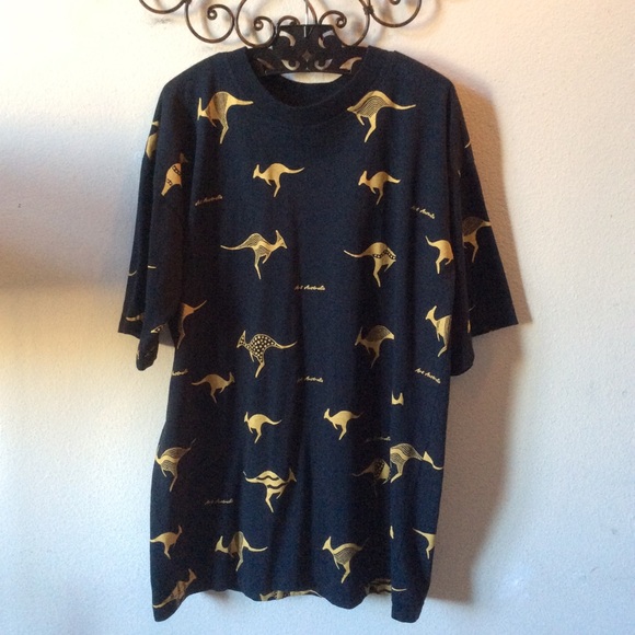 SOLD Australia Kangaroo Men’s Artsy Graphic Tee - Picture 1 of 4